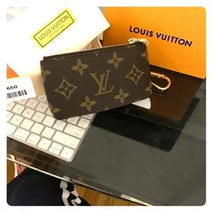 louis vuitton key pouch monogram